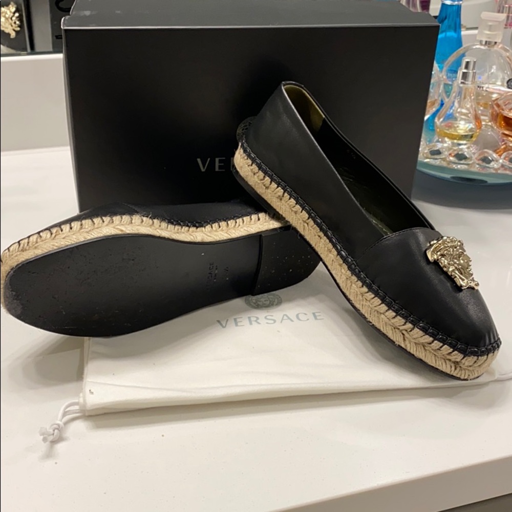Versace Flats - image 3